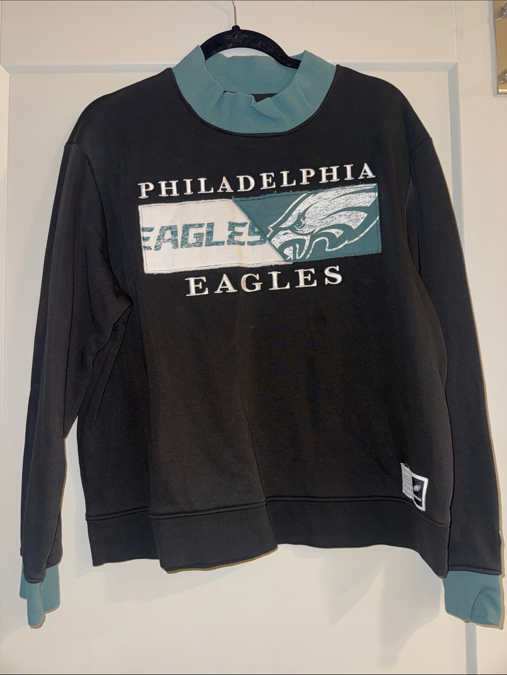 Philadelphia eagles mock neck sweatshirt size large
